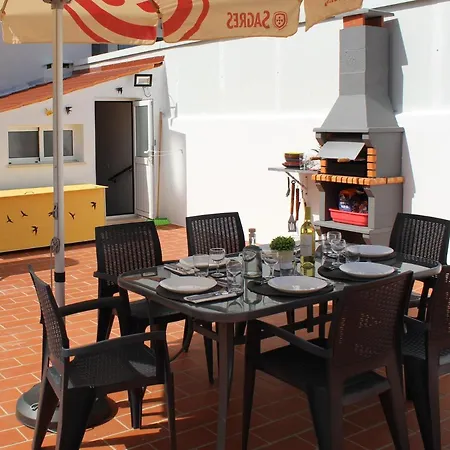 Casa Amarela: Conforto E Localizacao Perfeita! Holiday home *