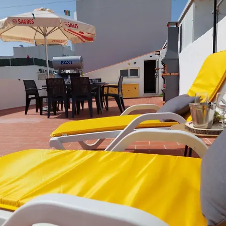 Casa Amarela: Conforto E Localizacao Perfeita! *