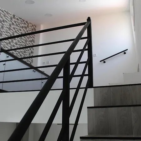 Casa Amarela: Conforto E Localizacao Perfeita! *